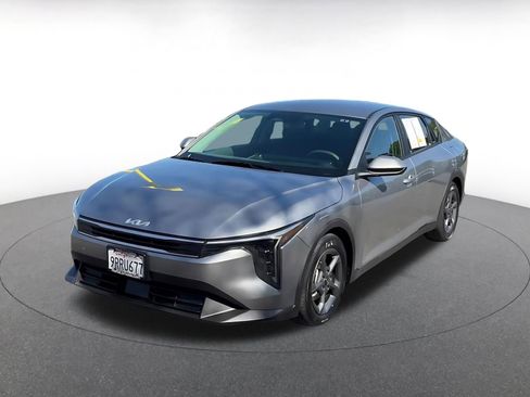 Used 2025 Kia K4 FWD image 7