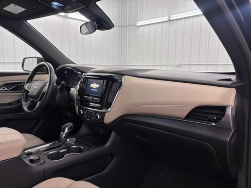 Used 2023 Chevrolet Traverse LS FWD image 34