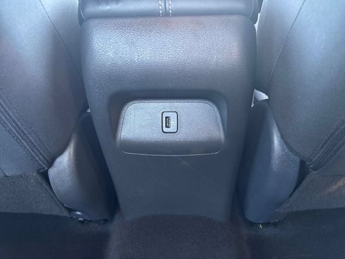 Used 2025 Nissan Sentra SV FWD image 21