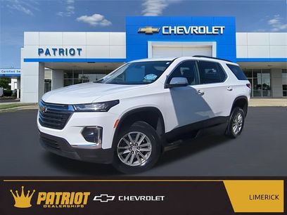 Used 2023 Chevrolet Traverse LT