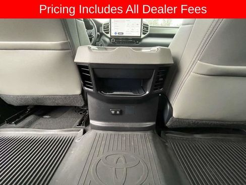 Used 2024 Toyota Tundra Limited AWD/4WD image 15