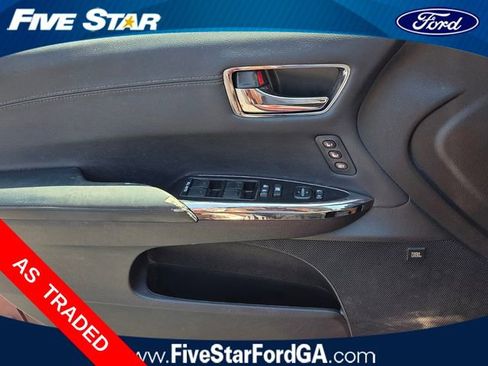 Used 2015 Toyota Avalon Limited FWD image 27