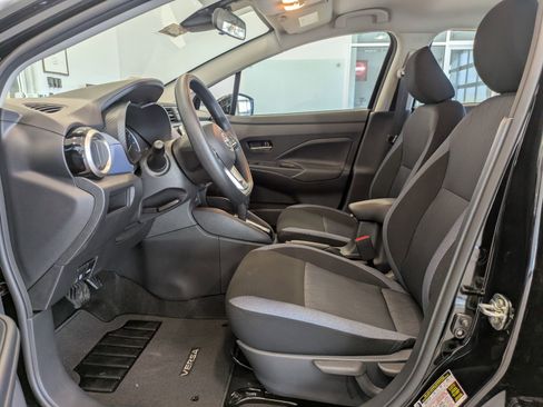 New 2025 Nissan Versa SV w/ Trunk Package FWD image 10