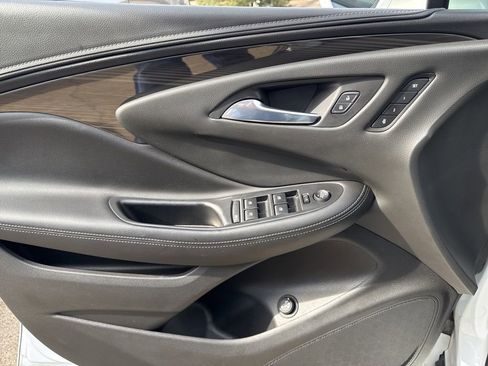 Used 2020 Buick Envision Essence w/ Experience Buick Package image 10
