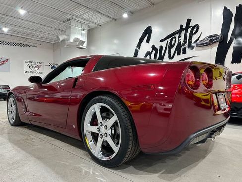 Used 2007 Chevrolet Corvette Coupe w/ Preferred Equipment Group RWD image 4