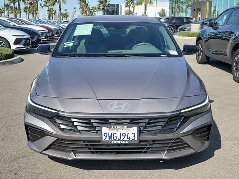 Certified 2025 Hyundai Elantra SEL FWD image 26
