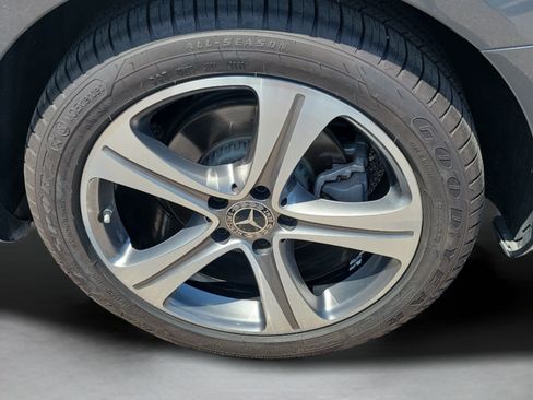 Used 2020 Mercedes-Benz E 350 Sedan image 28