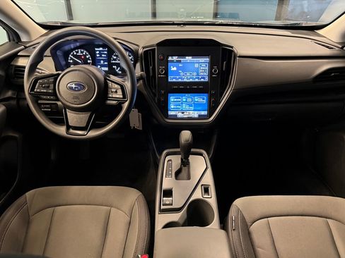 Used 2024 Subaru Crosstrek 2.0i image 9