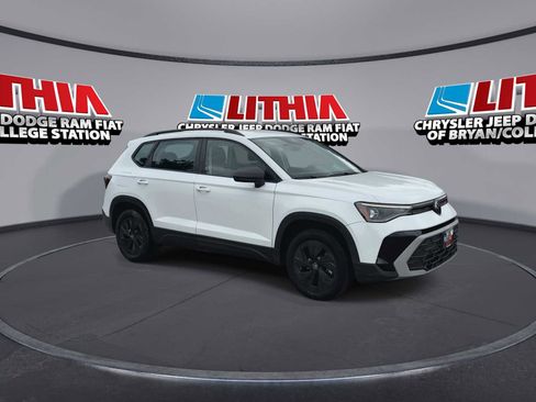 Used 2025 Volkswagen Taos S FWD image 2