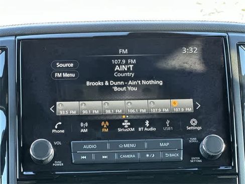 Used 2023 Nissan Titan PRO-4X w/ Pro-4x Convenience Package image 12