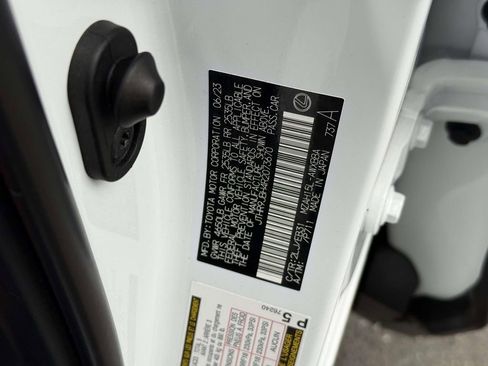 Used 2024 Lexus UX 250h F Sport image 32