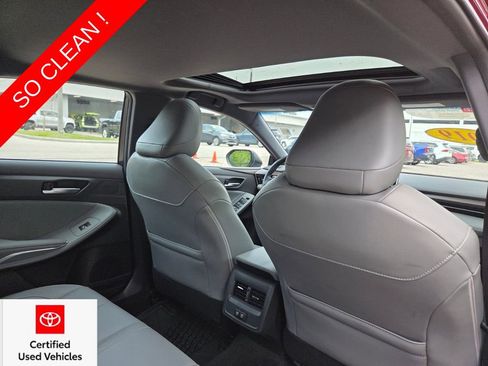 Certified 2019 Toyota Avalon XLE w/ Moonroof Package FWD image 16