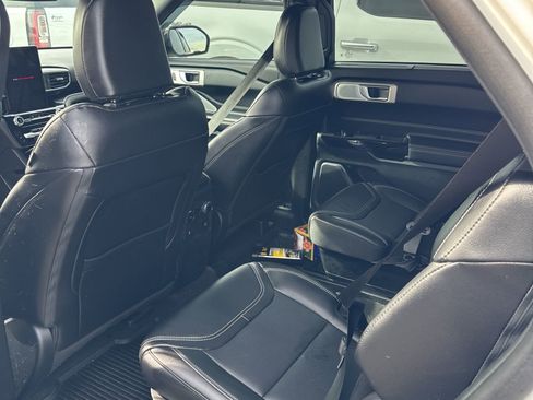 Used 2023 Ford Explorer ST w/ Equipment Group 401A image 6