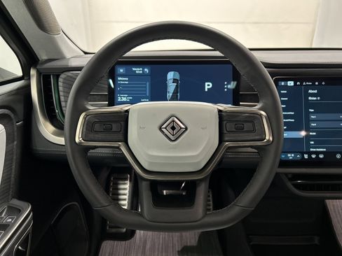 Used 2024 Rivian R1S Adventure AWD/4WD image 28