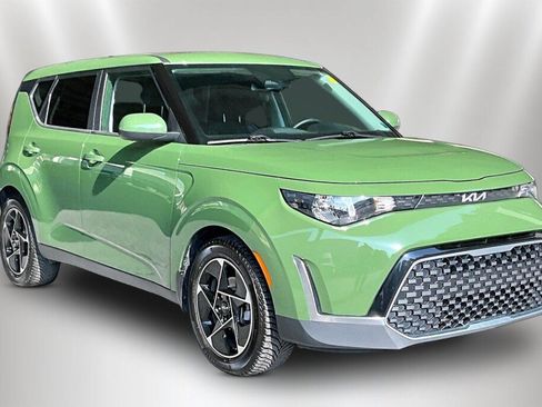 Used 2023 Kia Soul EX FWD image 1