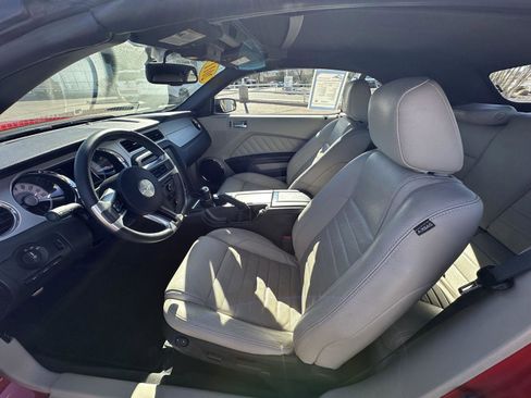 Used 2011 Ford Mustang Premium w/ Comfort Pkg image 15