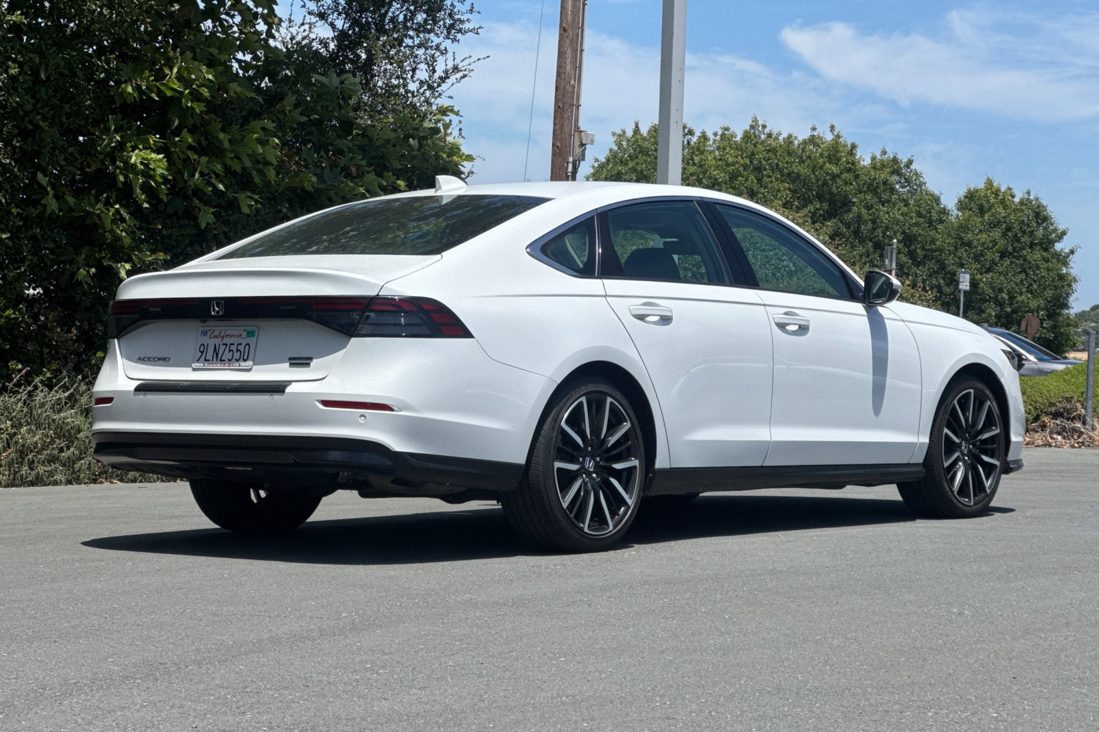 Used 2024 Honda Accord Touring image 4