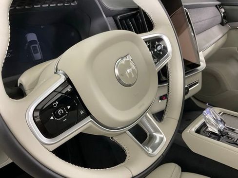 New 2026 Volvo XC90 B6 Ultra w/ Protection Package image 20