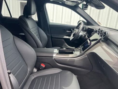 Used 2026 Mercedes-Benz GLC 300 image 20