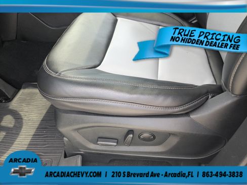 Used 2023 Ford Explorer XLT w/ Equipment Group 202A RWD image 22
