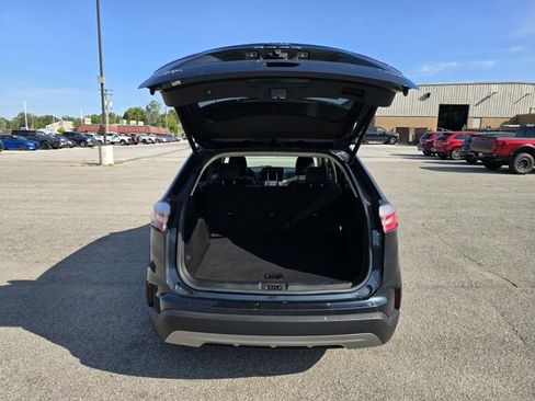 Used 2023 Ford Edge SEL w/ Convenience Package image 13