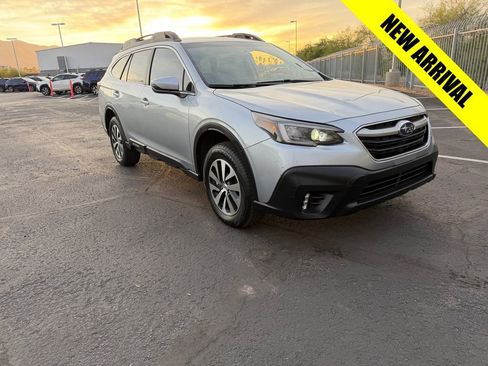 Used 2022 Subaru Outback Premium image 1