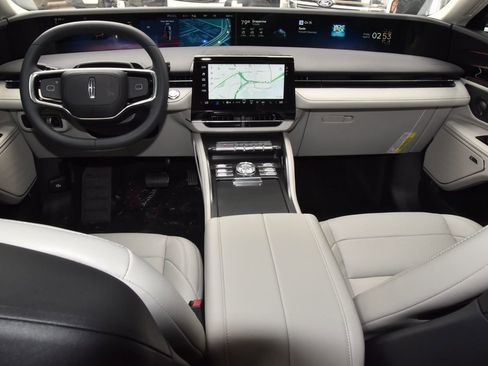 New 2026 Lincoln Nautilus Premier w/ Equipment Group 102A image 23