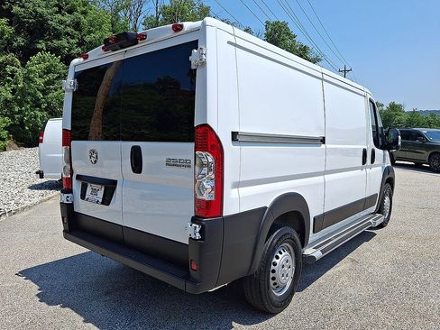 Used 2025 RAM ProMaster 2500 w/ U-Haul Equipment Group FWD image 23