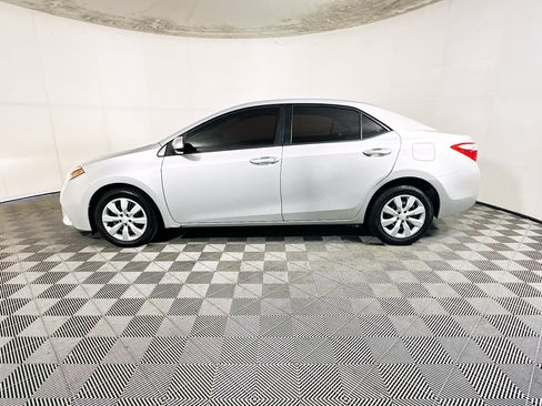 Used 2014 Toyota Corolla LE FWD image 6