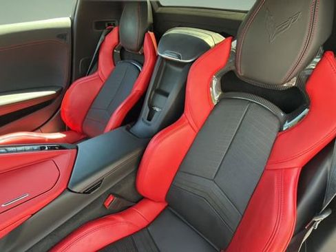 Used 2024 Chevrolet Corvette Stingray Preferred Conv w/ Stealth Interior Trim Package RWD image 18
