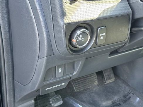 Used 2013 Honda Ridgeline RTS image 26