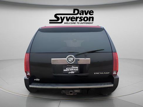 Used 2007 Cadillac Escalade ESV AWD w/ Information Package image 3