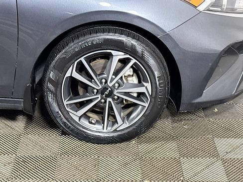Certified 2023 Kia Forte LXS FWD image 23