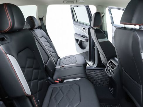 New 2026 Volkswagen Atlas Peak Edition AWD/4WD image 77