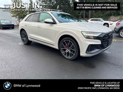 Used 2021 Audi Q8 Premium Plus w/ Premium Plus Package image 1