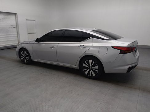 Used 2019 Nissan Altima 2.5 SV FWD image 3