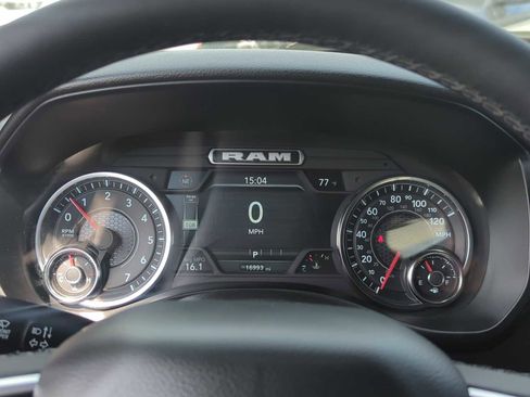 Used 2025 RAM 1500 Big Horn AWD/4WD image 17