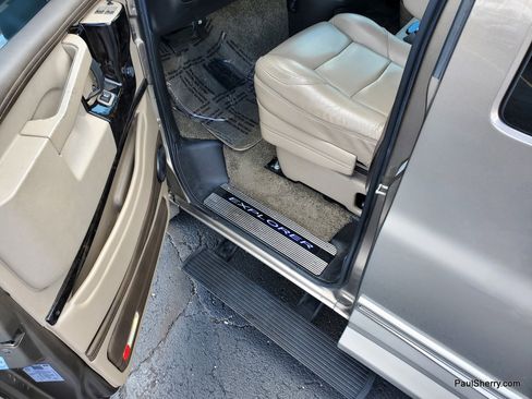 Used 2021 GMC Savana 2500 RWD image 41