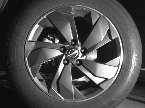 Used 2025 Nissan Rogue SV image 12