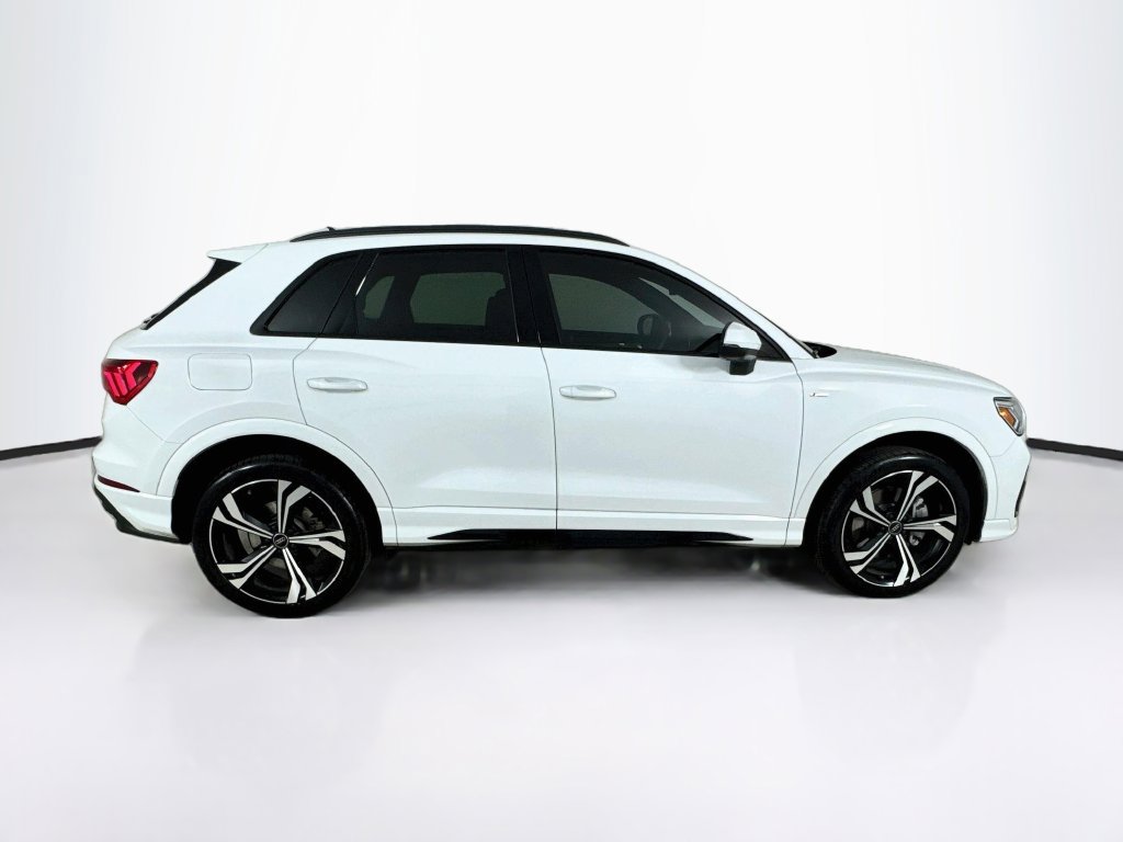 Used 2024 Audi Q3 2.0T Premium Plus AWD/4WD image 8