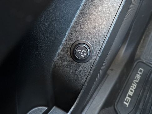 Certified 2024 Chevrolet Equinox LT w/ LPO, Floor Liner Package image 25