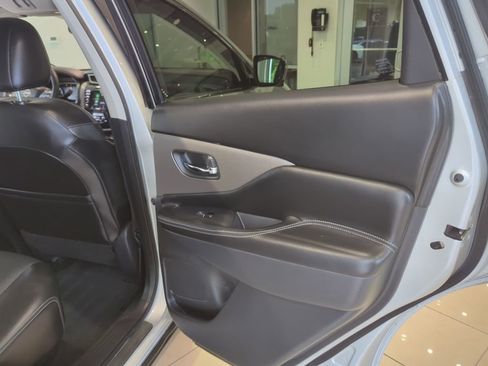 Used 2023 Nissan Murano SL w/ SL Moonroof Package image 43