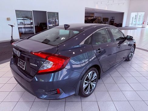 Used 2017 Honda Civic EX-T image 12