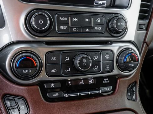 Used 2019 Chevrolet Suburban Premier image 38