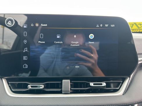 New 2026 Chevrolet Equinox LT w/ LPO, Floor Liner Package image 39