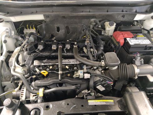 Used 2018 Nissan Kicks SV w/ Exterior Electronics Package FWD image 30