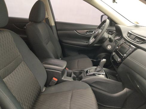 Used 2018 Nissan Rogue S FWD image 21