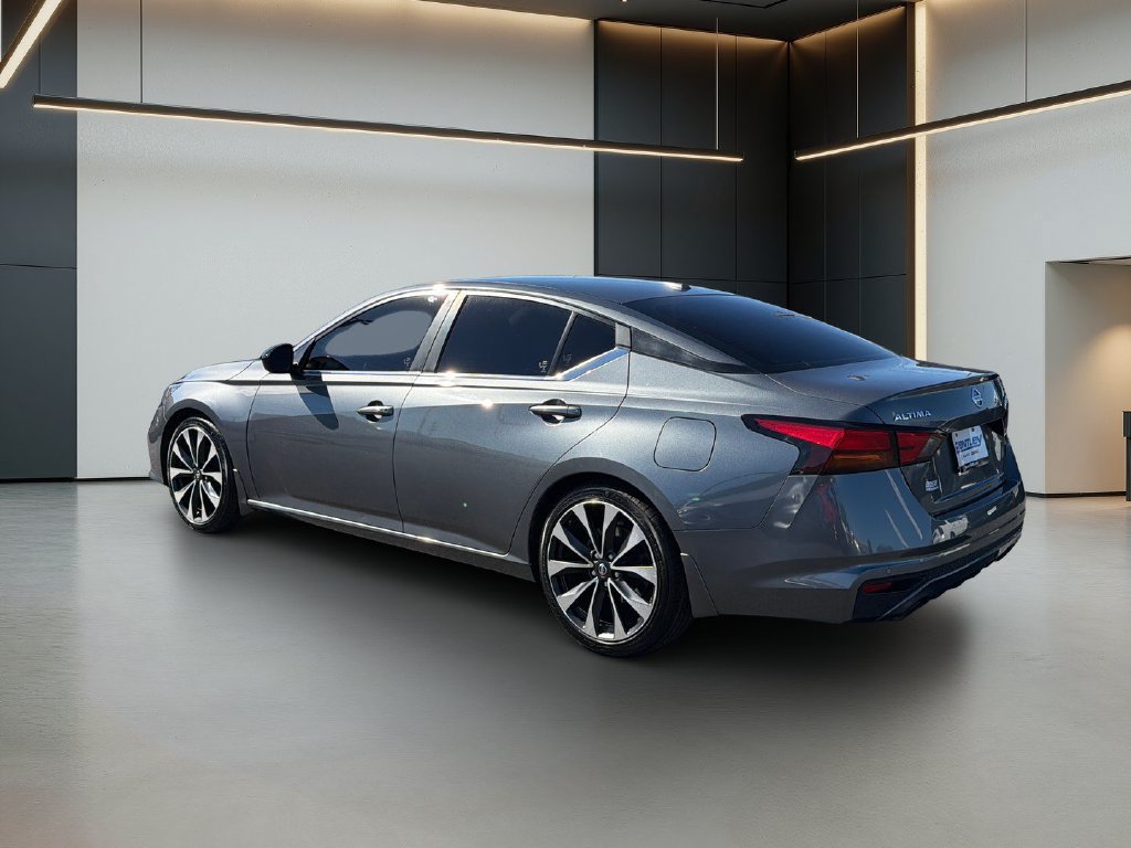 Used 2020 Nissan Altima 2.5 SR FWD image 3
