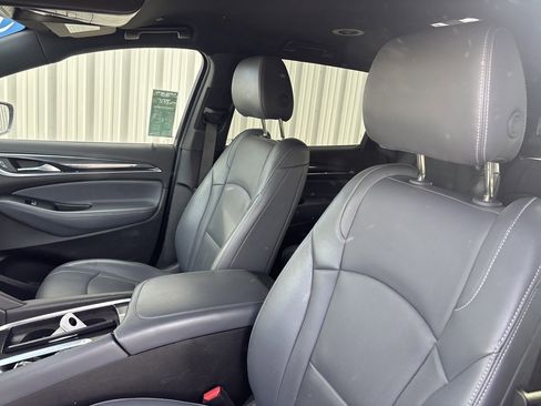 Used 2024 Buick Enclave Premium image 24