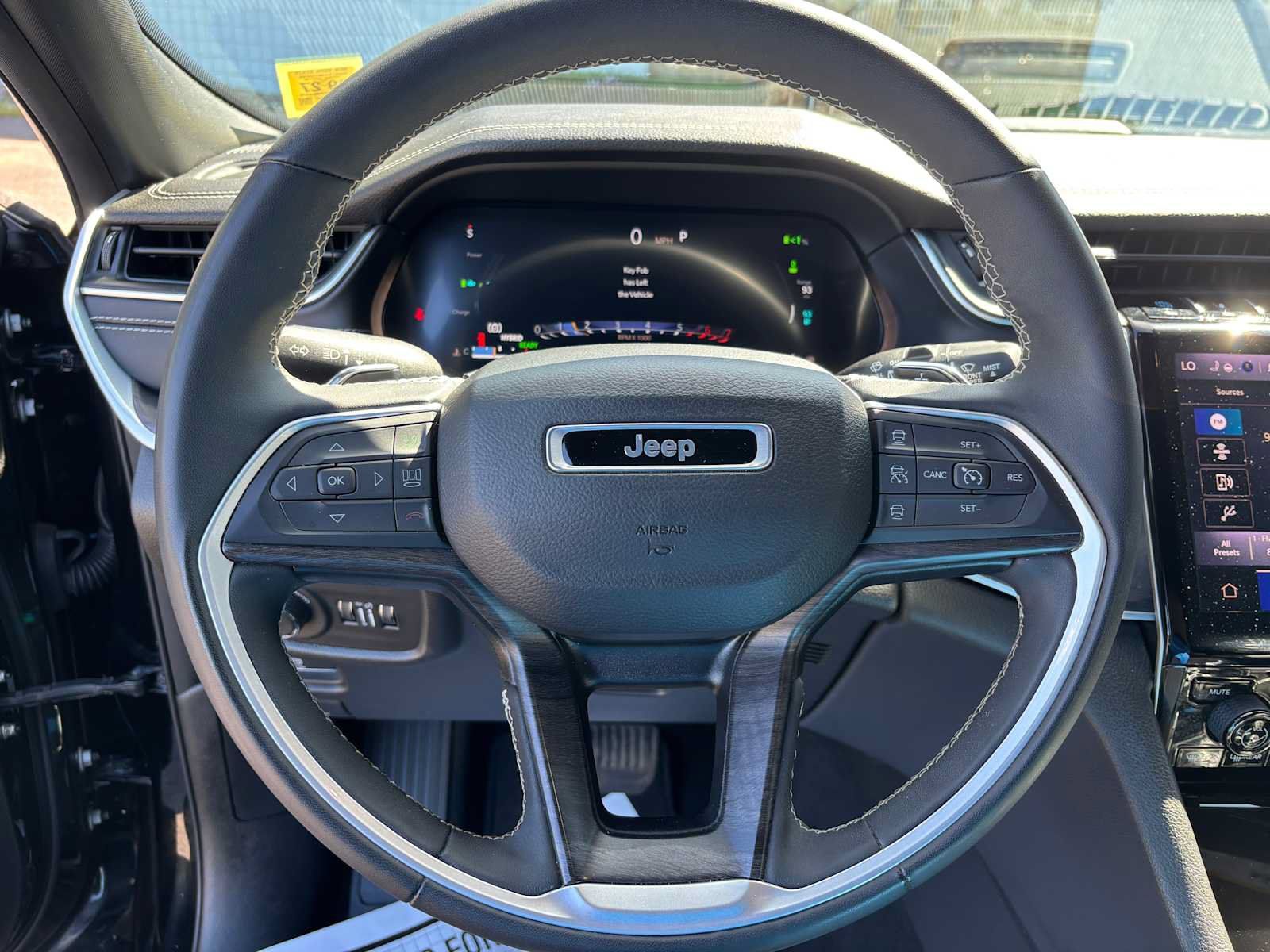 Used 2024 Jeep Grand Cherokee Limited 4xe AWD/4WD image 24